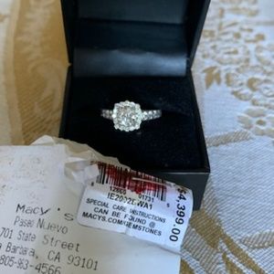 Beautiful New Halo Engagement Diamond Ring 1.5 CT